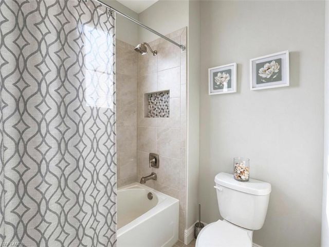 2549 Seychelles DR 507, Naples, FL 34112