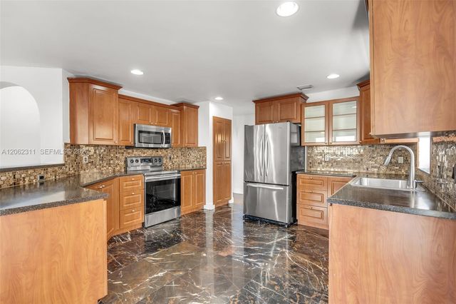 5160 NW 112th Court, Doral, FL 33178