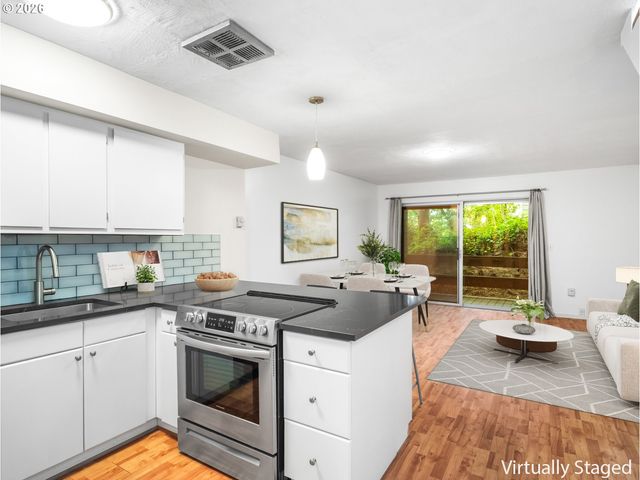 5250 Sw 42ND Ave, Portland, OR 97221