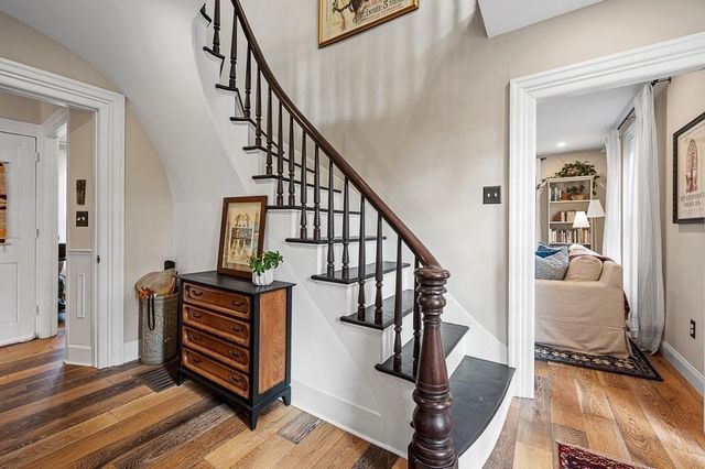 13 Blackstone St, Mendon, MA 01756