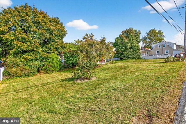1415 MOUNT LAUREL RD, Temple, PA 19560