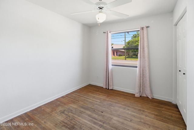 6818 MERRILL Road, Jacksonville, FL 32277