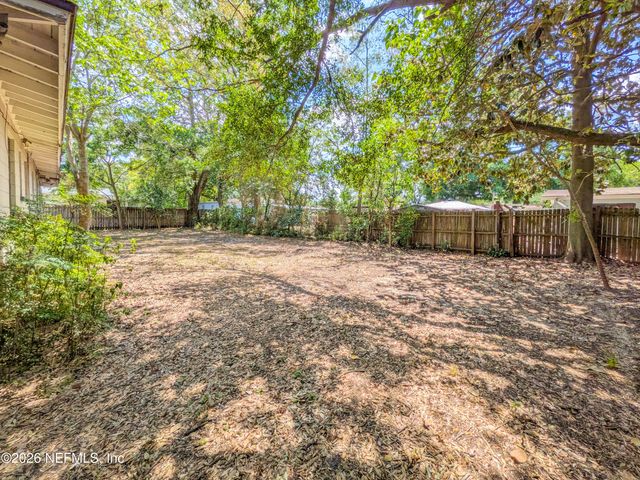 6818 MERRILL Road, Jacksonville, FL 32277