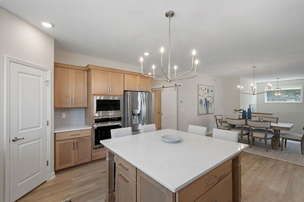 17755 Ellsworth Drive, Lakeville, MN 55044 — photo 4