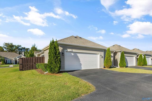 47 Moore Farm Circle NW, Huntsville, AL 35806