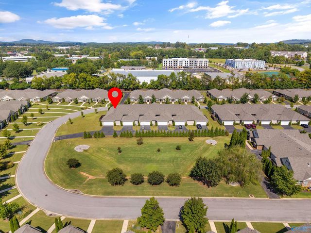 47 Moore Farm Circle NW, Huntsville, AL 35806