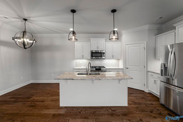 47 Moore Farm Circle NW, Huntsville, AL 35806