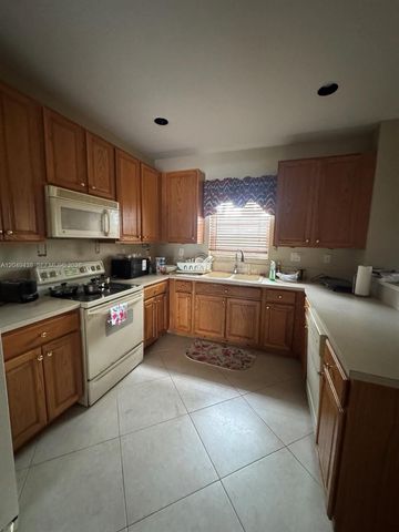 7558 NW 17th Drive, Pembroke Pines, FL 33024