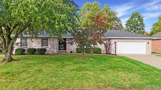 121 Calypso Drive, Belleville, IL 62221