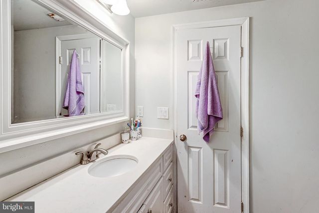 14333 BIRCHDALE AVE, Woodbridge, VA 22193