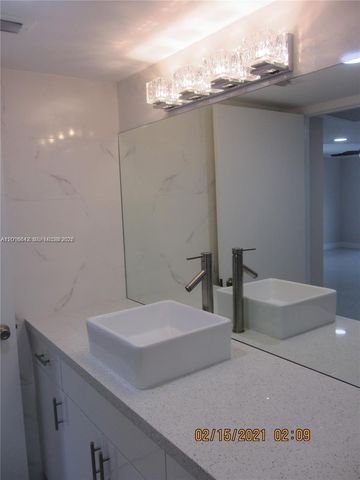 8343 Lake Dr 506, Doral, FL 33166