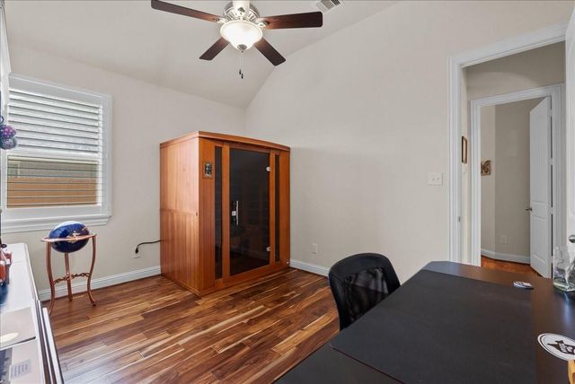 1215 Course View Drive, League City, TX 77573
