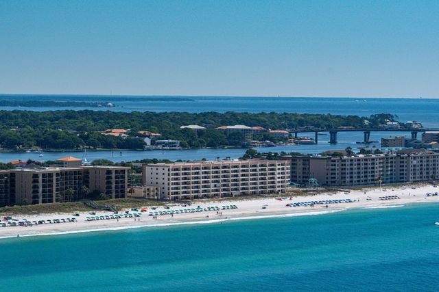 554 Coral Court 505, Fort Walton Beach, FL 32548