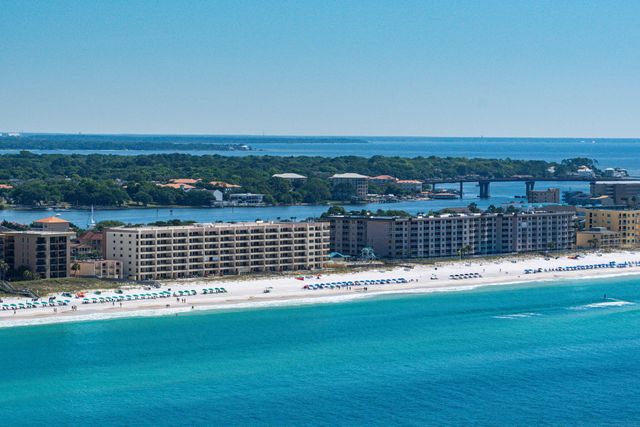 554 Coral Court 505, Fort Walton Beach, FL 32548