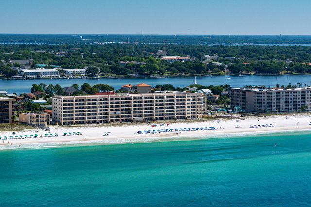 554 Coral Court 505, Fort Walton Beach, FL 32548