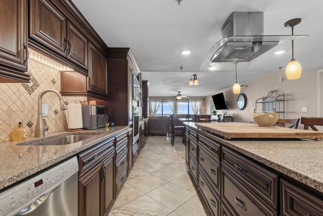 554 Coral Court 505, Fort Walton Beach, FL 32548