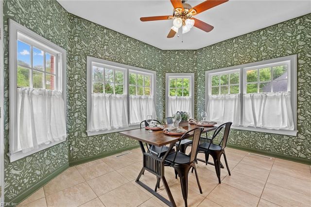 105 Barrister LN, Franklin, VA 23851