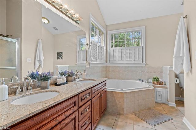 105 Barrister LN, Franklin, VA 23851