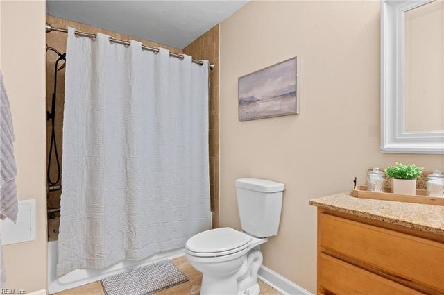 105 Barrister LN, Franklin, VA 23851