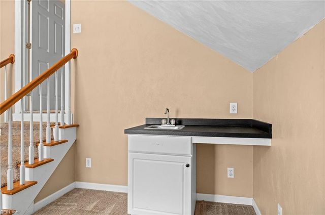 105 Barrister LN, Franklin, VA 23851