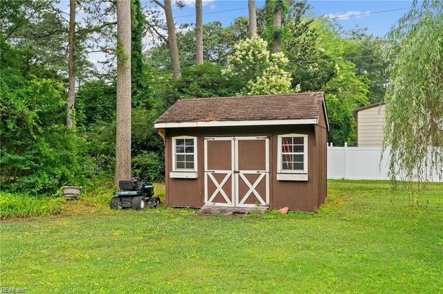 105 Barrister LN, Franklin, VA 23851