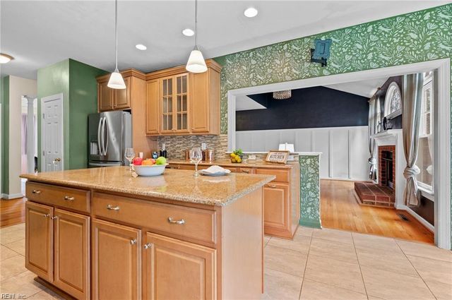 105 Barrister LN, Franklin, VA 23851