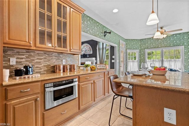 105 Barrister LN, Franklin, VA 23851