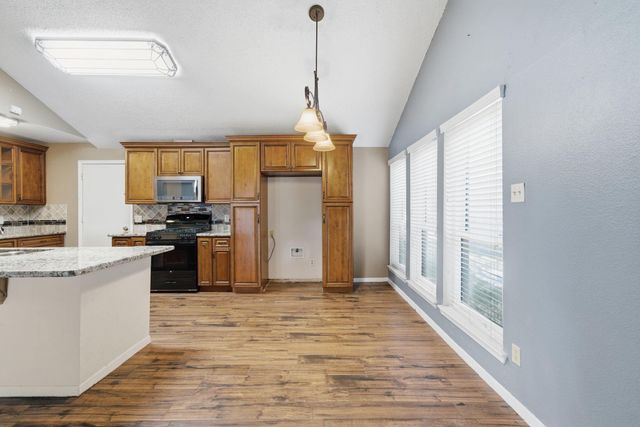 15611 Meadow Village Drive, Houston, TX 77095