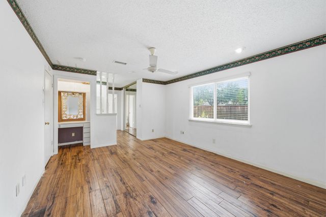 15611 Meadow Village Drive, Houston, TX 77095