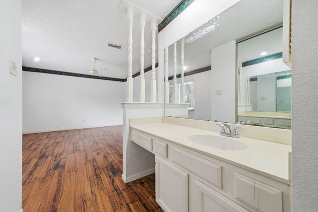 15611 Meadow Village Drive, Houston, TX 77095