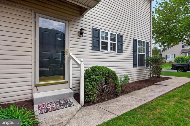 1126 CROSS CREEK DRIVE, Mechanicsburg, PA 17050