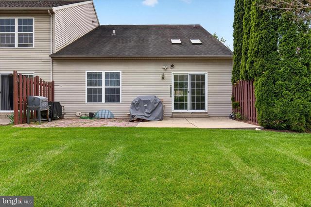 1126 CROSS CREEK DRIVE, Mechanicsburg, PA 17050
