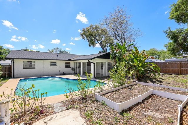 3016 SARAH DRIVE, Clearwater, FL 33759