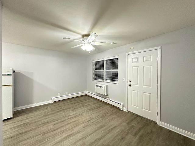 4547 N Dover Street 2F, Chicago, IL 60640