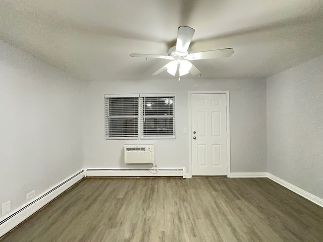 4547 N Dover Street 2F, Chicago, IL 60640