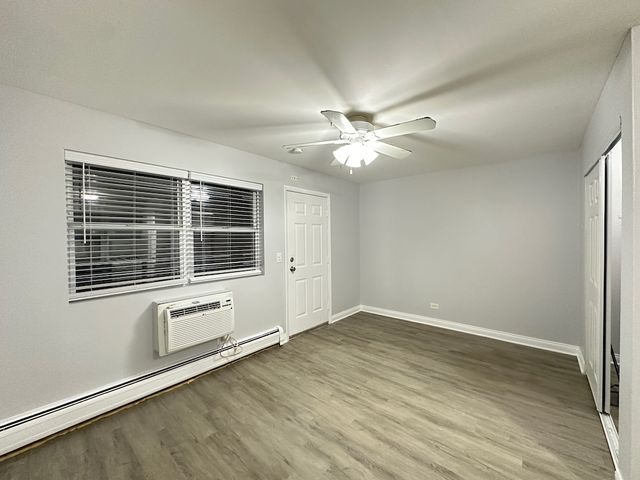 4547 N Dover Street 2F, Chicago, IL 60640