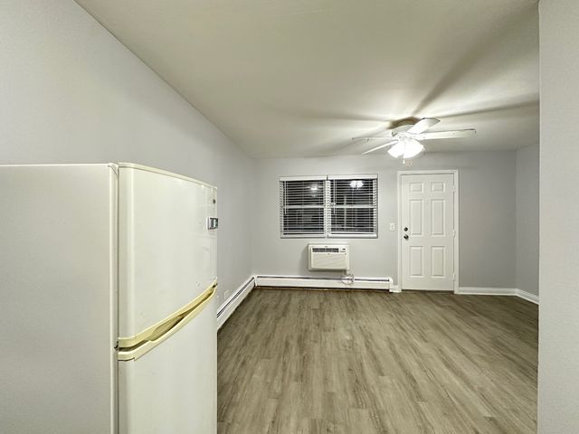 4547 N Dover Street 2F, Chicago, IL 60640