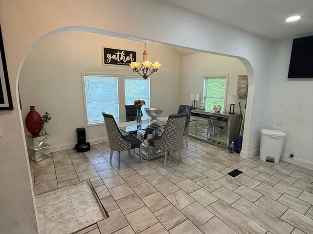 336 Hemlock Avenue, Romeoville, IL 60446
