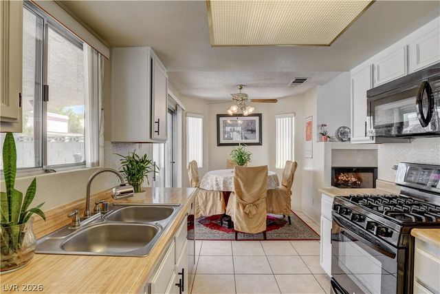 2530 Palace View Drive, Las Vegas, NV 89121