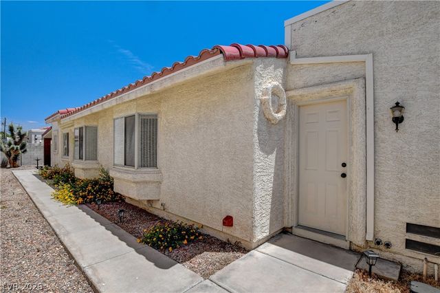 2530 Palace View Drive, Las Vegas, NV 89121