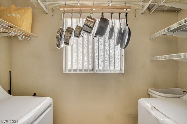 2530 Palace View Drive, Las Vegas, NV 89121