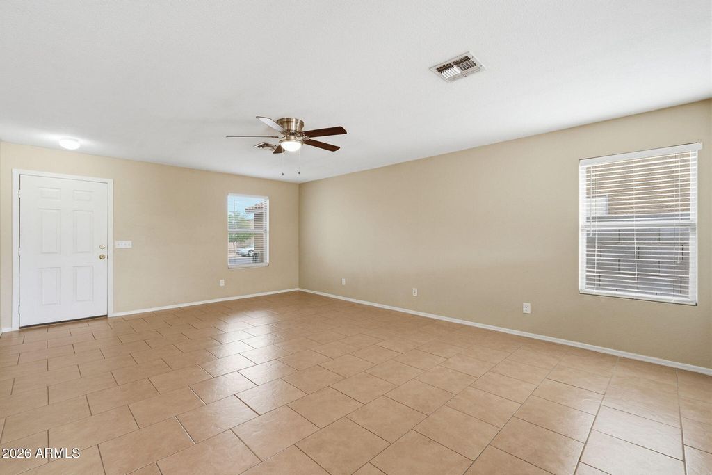 633 W KINGMAN Loop, Casa Grande, AZ 85122 — photo 2