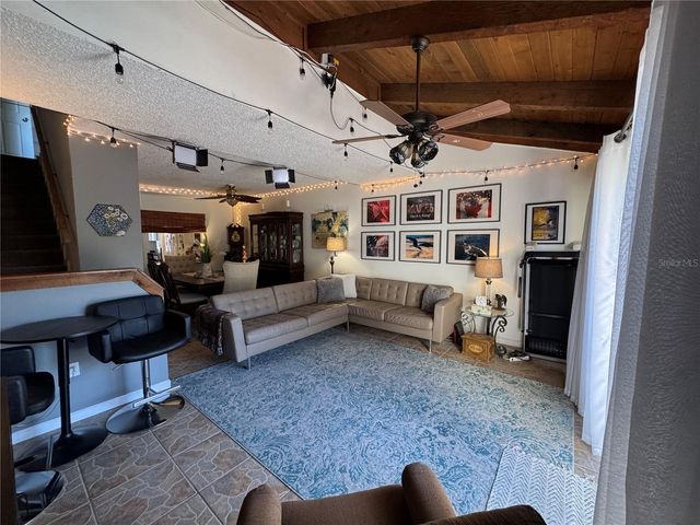 324 WINDRUSH BOULEVARD 8, Indian Rocks Beach, FL 33785