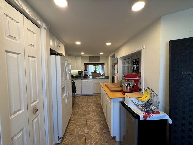 324 WINDRUSH BOULEVARD 8, Indian Rocks Beach, FL 33785