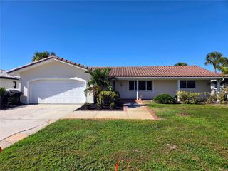 2053 MICHIGAN AVENUE NE, St Petersburg, FL 33703