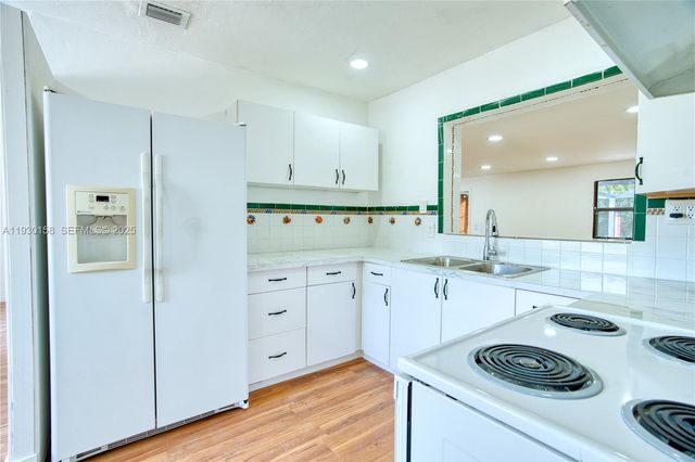 6424 SW 20th St, Miramar, FL 33023