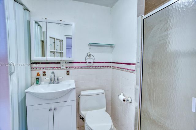 6424 SW 20th St, Miramar, FL 33023