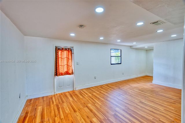 6424 SW 20th St, Miramar, FL 33023