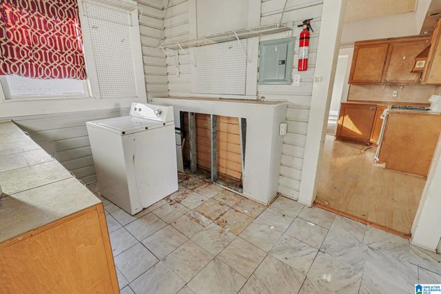 703 11TH AVENUE, Birmingham, AL 35228