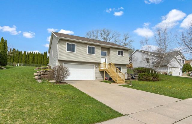 1055 Goehl Road, Waterloo, WI 53594